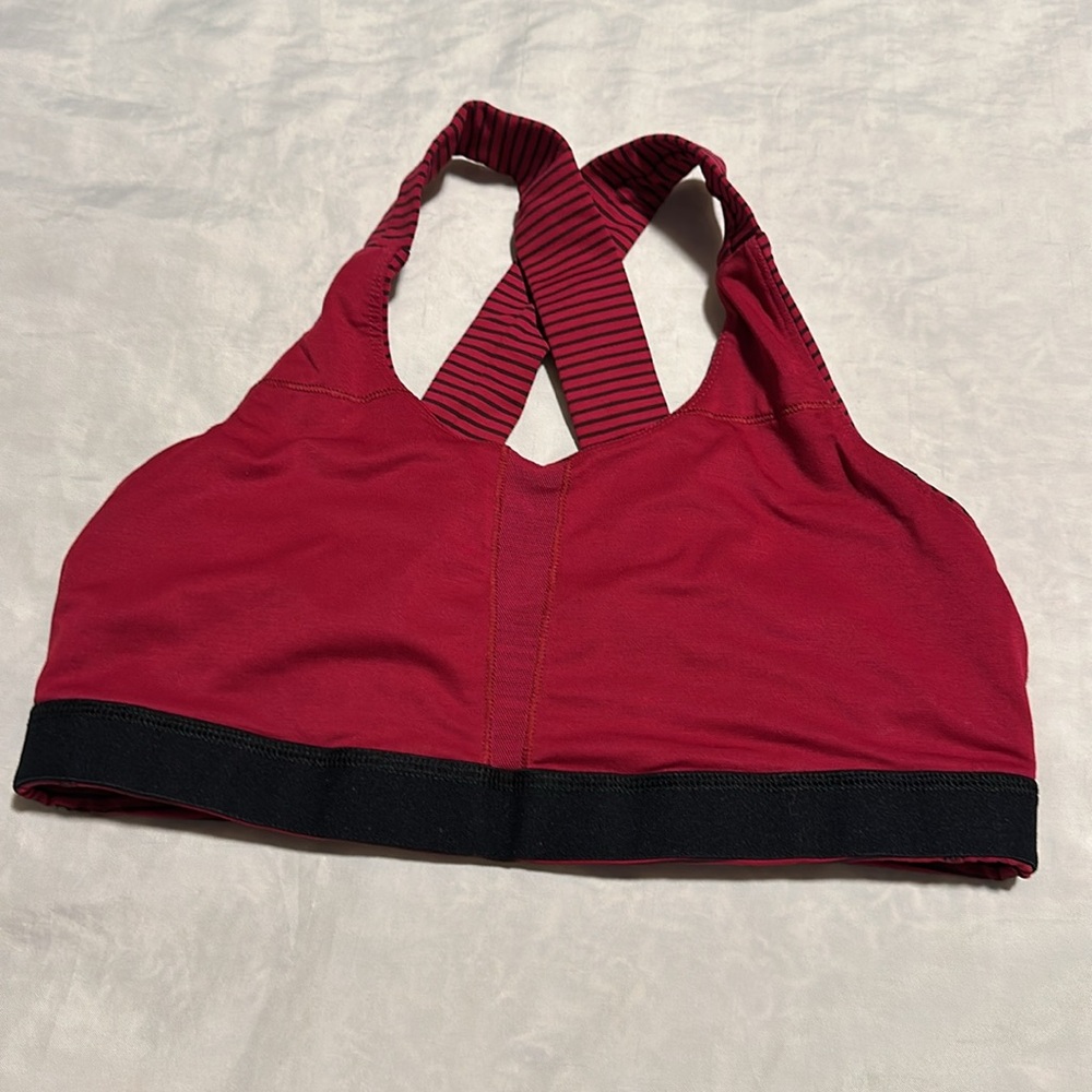 Lululemon • Striped All Sport Bra • Sz 8 - Picture 6 of 9